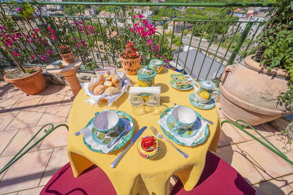 Montagnella Relax Acomodação com café da manhã Maiori Exterior foto